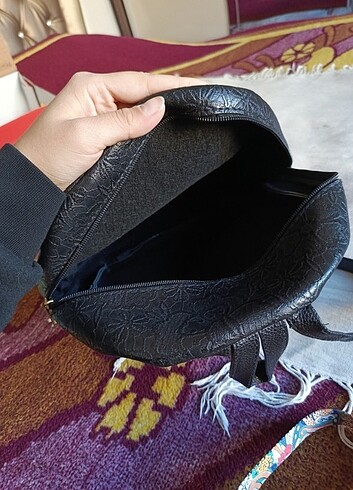 Desenli suni deri kadın sırt çantası  - Görsel 5