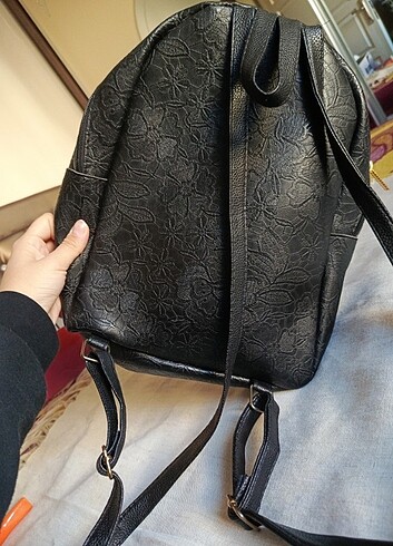 Desenli suni deri kadın sırt çantası  - Görsel 7