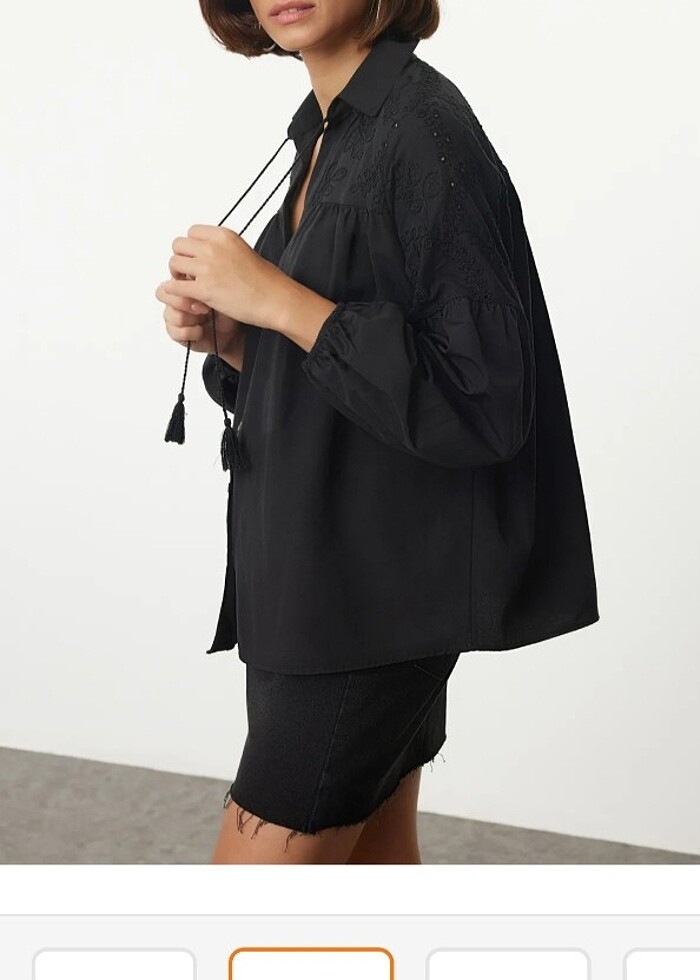 Bağlama detaylı işlemli kadın gömlek  - Görsel 4