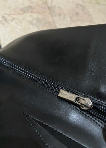 Nine West Zincir Detaylı Parlak Siyah Dizüstü Deri Çizme