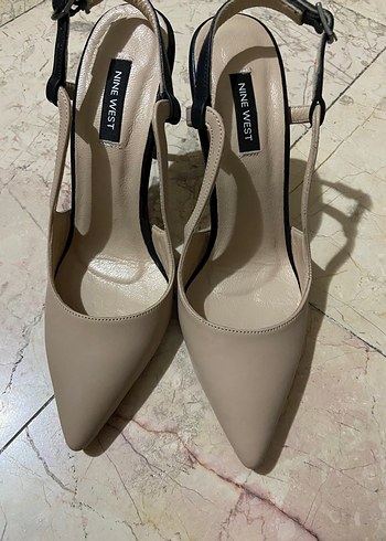 nine-west 39