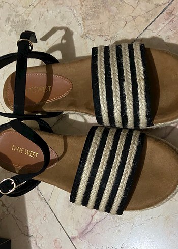 nine-west 37