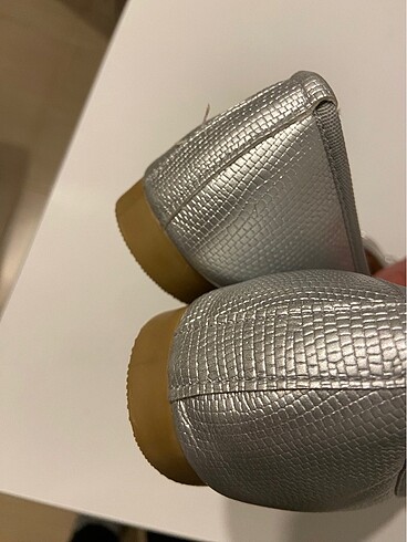 38 Beden gri Renk Satıldı
