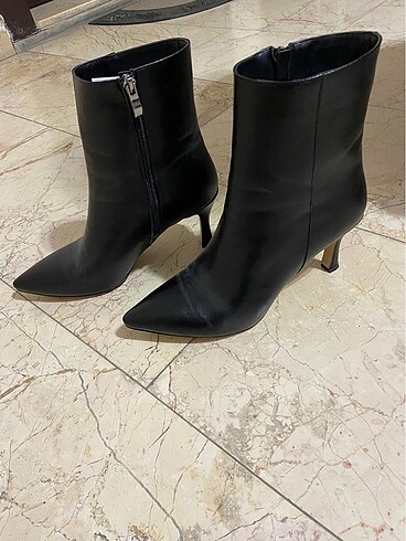 Nine West Almadan sorun lütfen