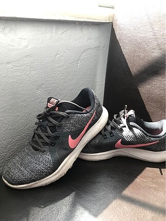 Nike ayakkabı
