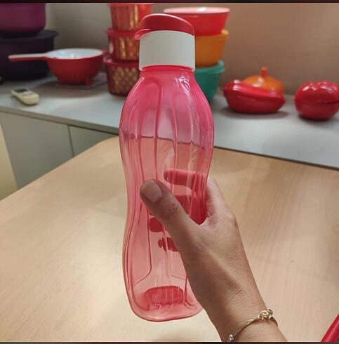 Tupperware su şişesi 750 ml