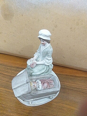 kadin bebek biblo 