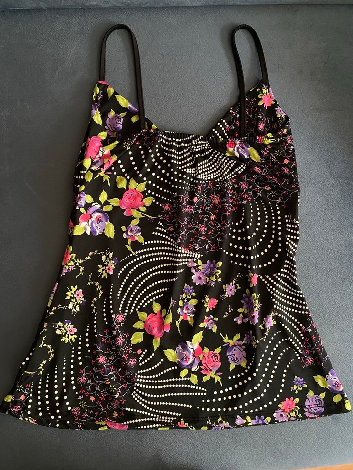 Çiçek Desenli İnce Askılı Üst - Görsel 2