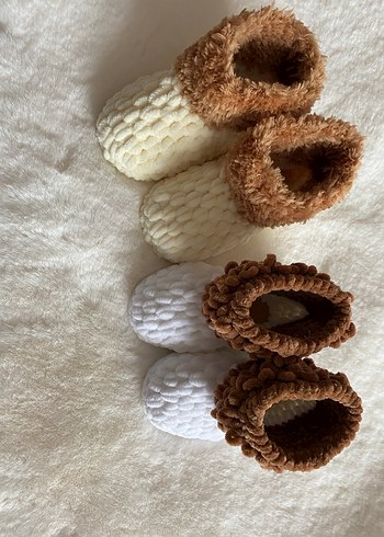 Kız Çocukları için Örgü Sıcak Ev botu - Görsel 2