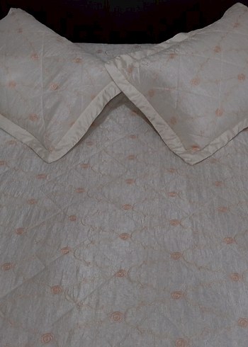 Nakışlı Beyaz çok temiz tiril tirilYatak Örtüsü - Görsel 5