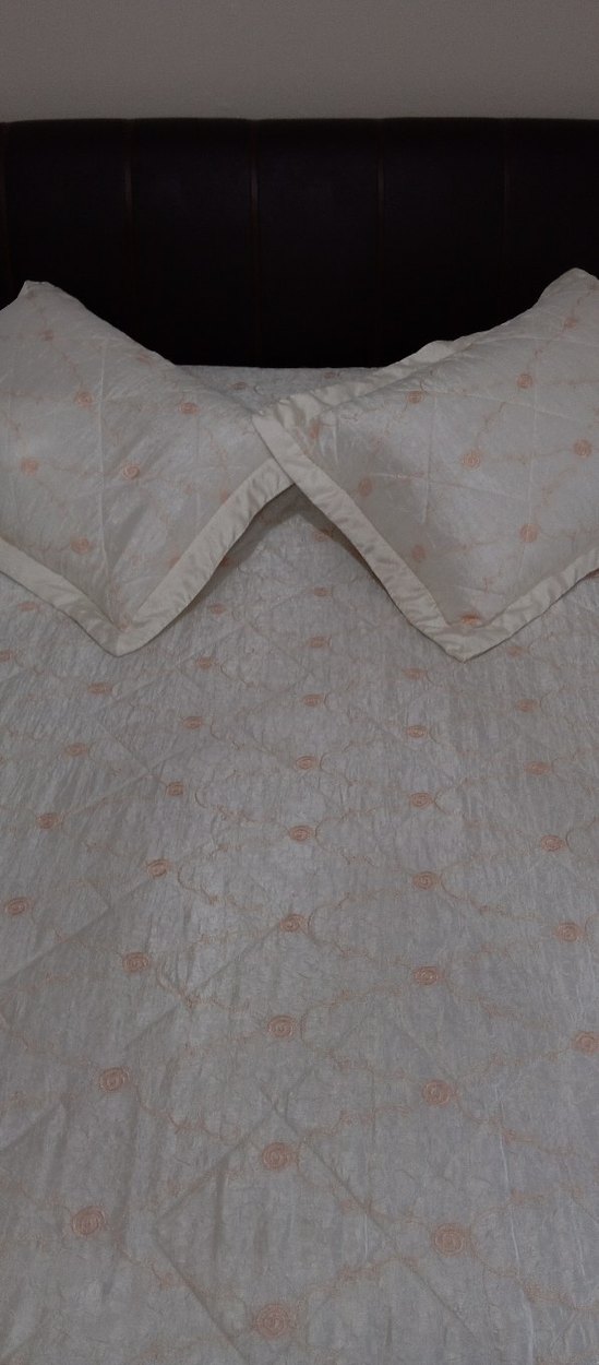 Nakışlı Beyaz çok temiz tiril tirilYatak Örtüsü - Görsel 5