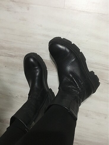 Elle hakiki deri kadın bot