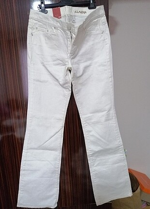 MANGO JEANS