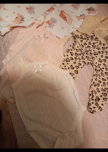 Leopar Desenli V Yakalı Bebek Body - Görsel 3