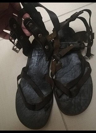 BODRUM SANDALET (HAKİKİ DERİ)