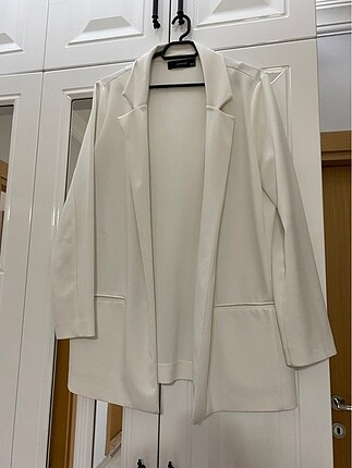 Beyaz blazer ceket