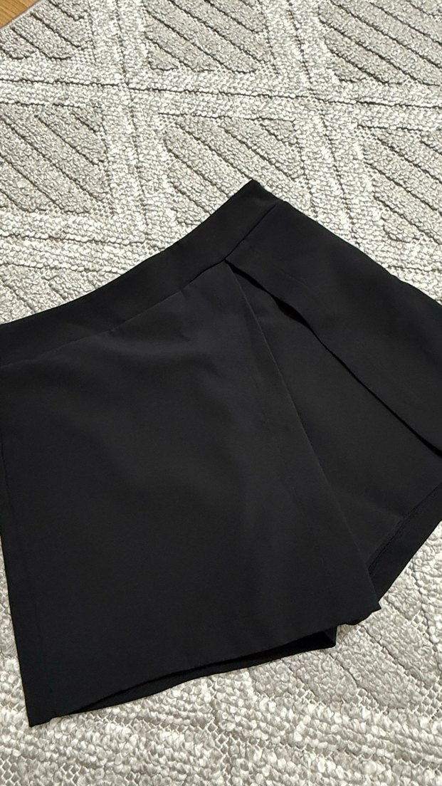 Siyah Pilili Mini şort Etek Quzu - Görsel 2