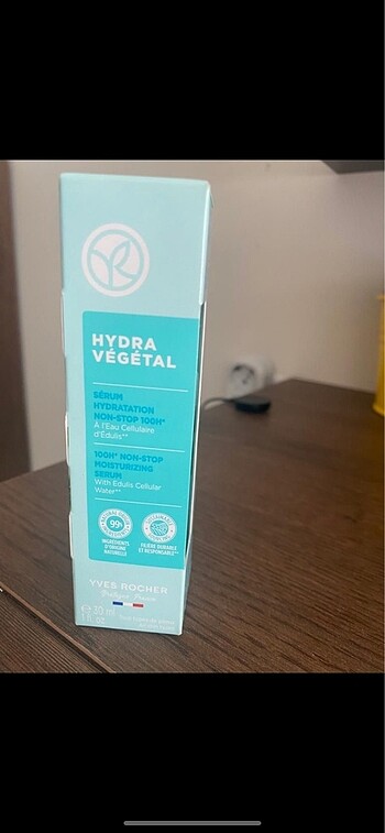 Yves Rocher hydra vegetal serum
