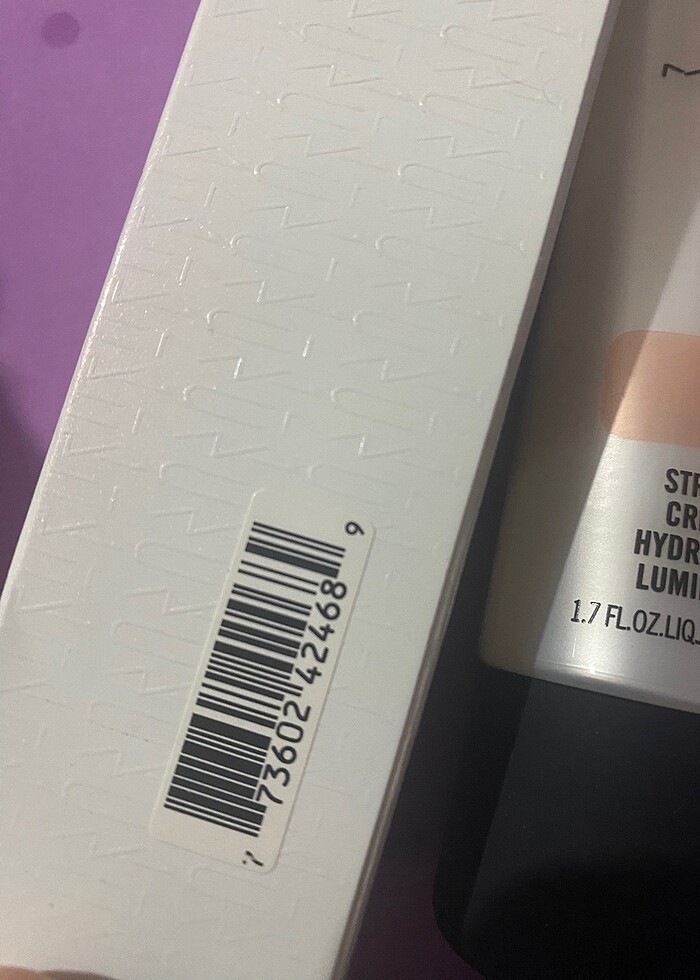 Mac strobe cream makyaj bazı - Görsel 2