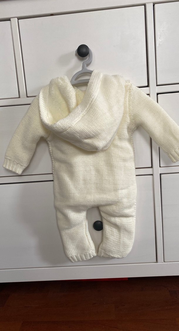 Beyaz Örgü Bebek Tulumu Kapüşonlu - Görsel 3