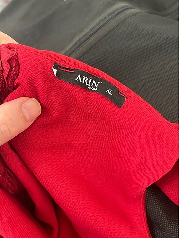 Kırmızı abiye - Görsel 3