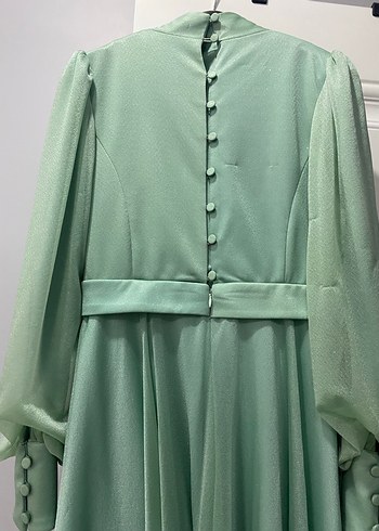 Uzun Kollu Yeşil Drapeli Abiye Elbise - Görsel 4