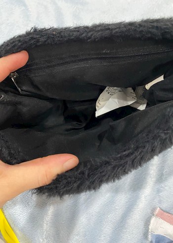 Siyah Kürklü Kadın Çanta - Görsel 4