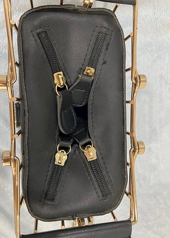 Zincir Detaylı Siyah Deri Kadın Çanta - Görsel 3