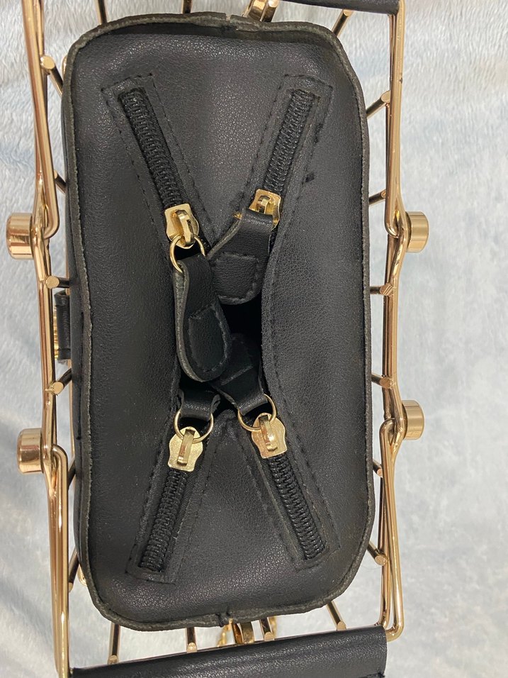 Zincir Detaylı Siyah Deri Kadın Çanta - Görsel 3