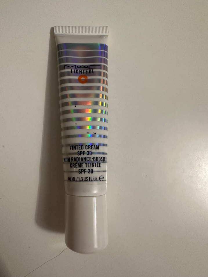 MAC Lightful SPF30 Tonlu BB Krem 40 ml - Görsel 4