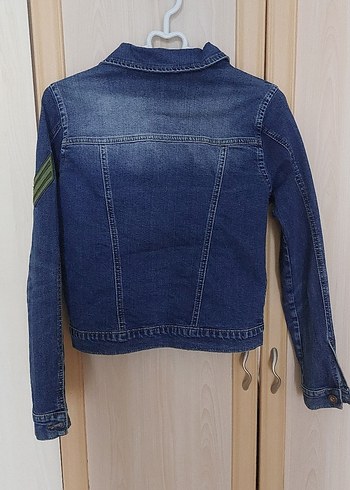 Düğmeli Koyu Mavi Nakışlı Kadın Kot Ceket - Görsel 5