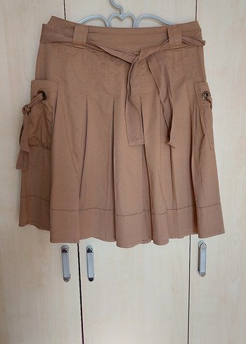 Bej Pilili Kısa Etek - Görsel 2