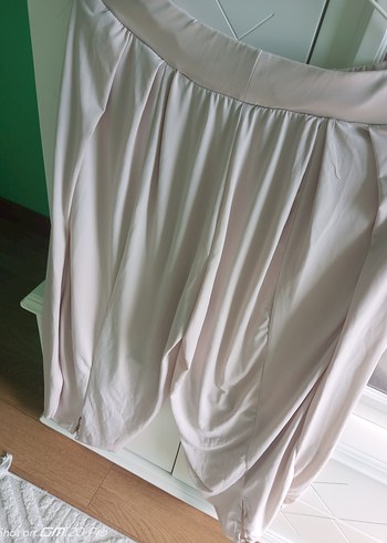 42 Beden Oysho Bej Midi Spor bol pantolon