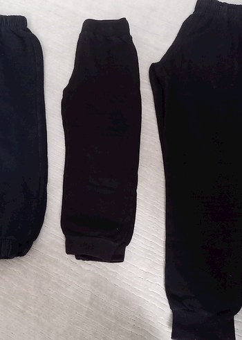 4 Yaş Beden siyah Renk Çocuklar için Siyah eşofman alti hepsi 100tl