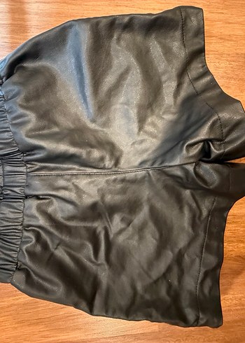 Kız çocuk Siyah Deri görünümlü Mini Şort - Görsel 2