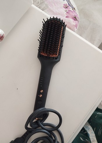 Siyah Elektrikli Saç Düzleştirici Tarak