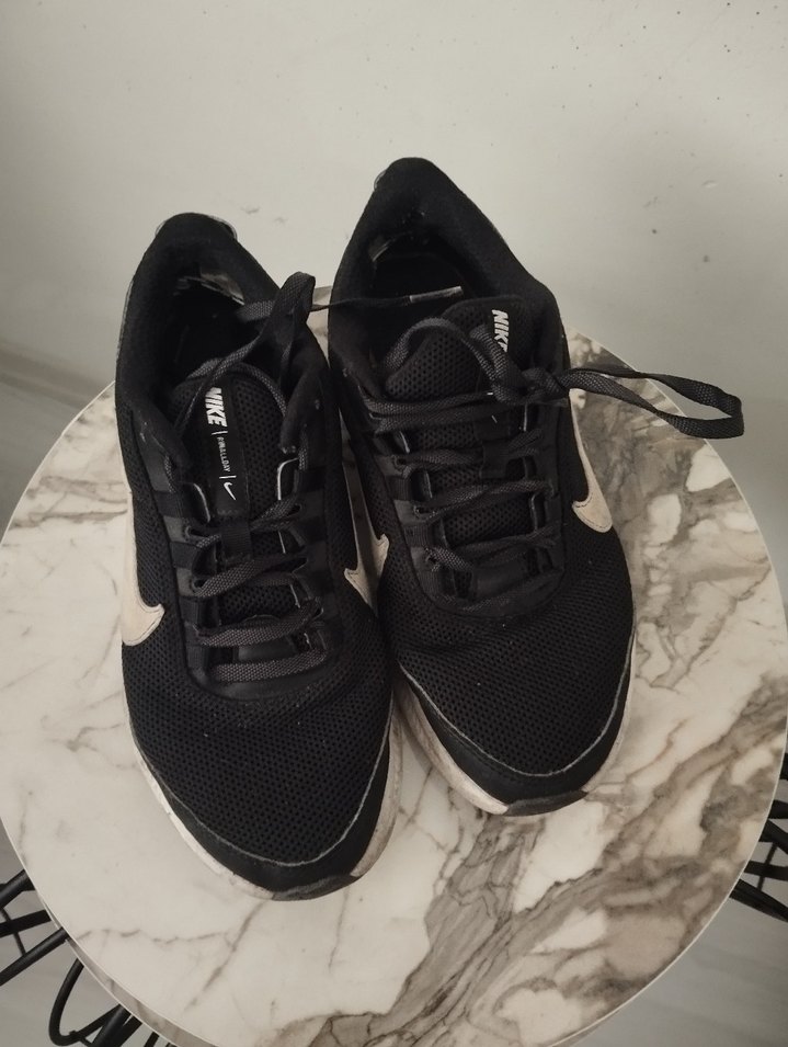 Siyah Bağcıklı Nike Spor Ayakkabı - Görsel 2