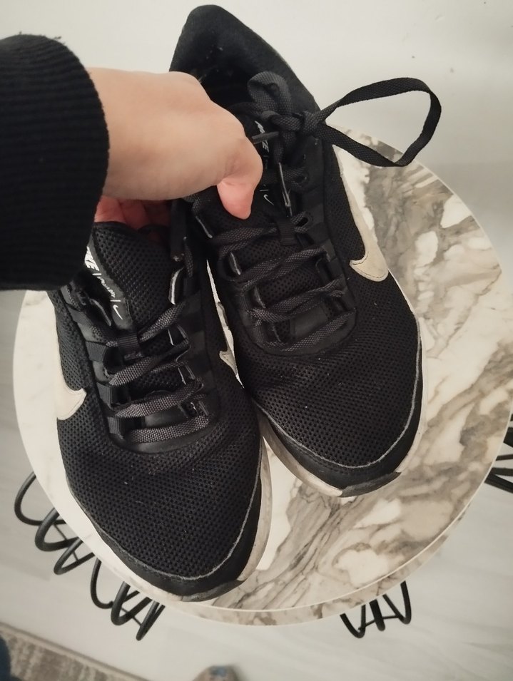 Siyah Bağcıklı Nike Spor Ayakkabı - Görsel 5