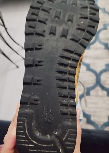 New Balance Sarı Kadın Spor Ayakkabı - Görsel 2