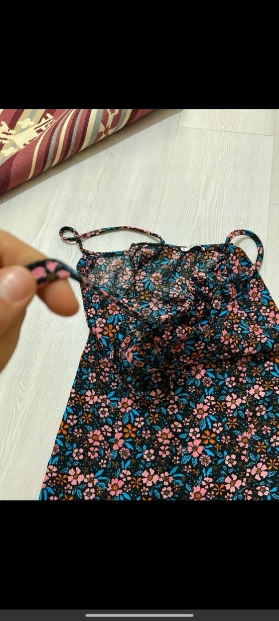 Çiçek Desenli Uzun Askılı Kadın Elbise - Görsel 2