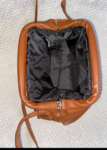 Zincir Detaylı Kahverengi Deri Kadın Çanta - Görsel 2