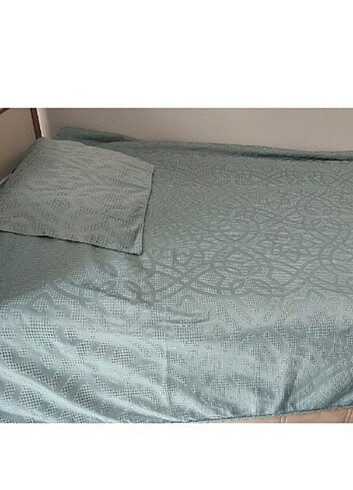 Çift kişilik yatak örtüsü