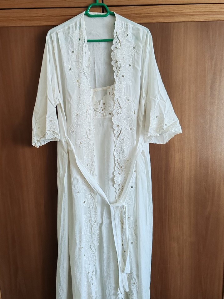 Uzun Beyaz Nakışlı Bohem Salaş Kadın Elbisesi - Görsel 2