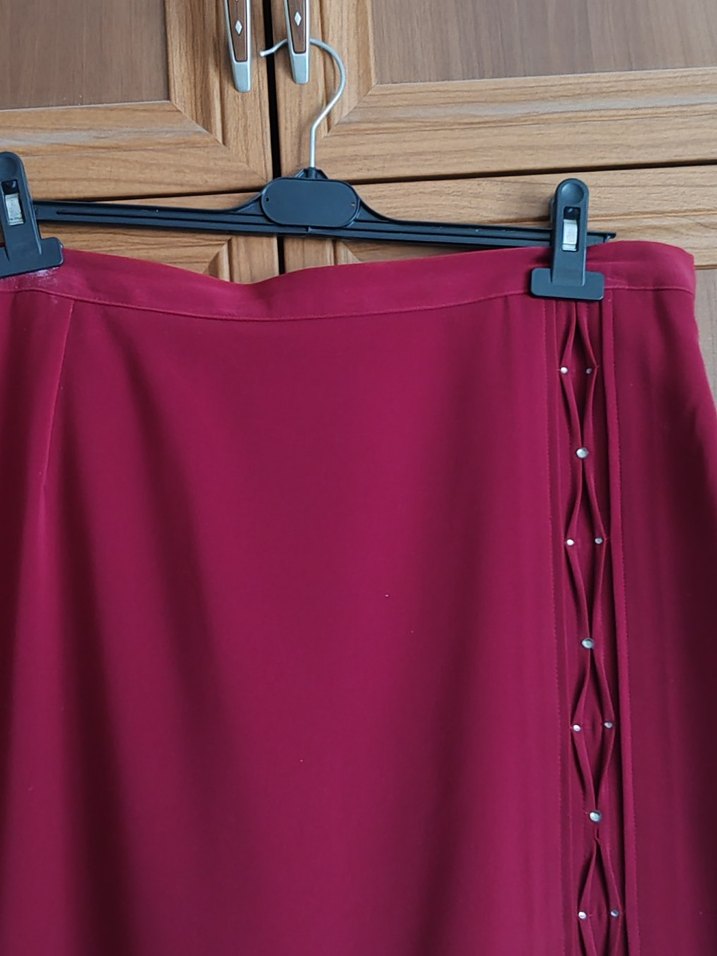 Bordo Uzun Drapeli Kadın Etek - Görsel 3