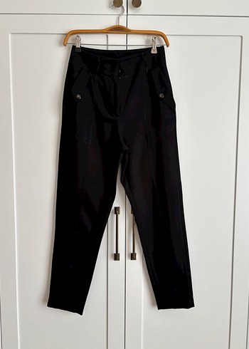 Siyah Kemerli Kadın Denim Pantolon