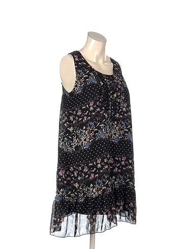 Vintage Love PreLoved Kısa Elbise %70 İndirimli.