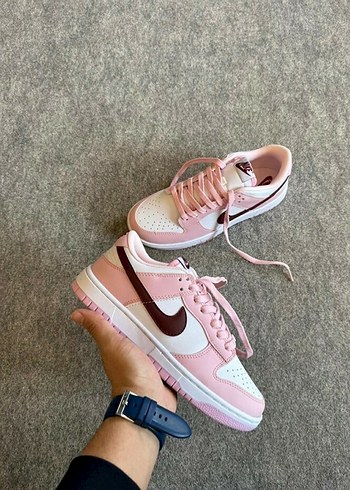 Nike Dunk pink red