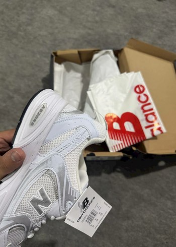 44 Beden beyaz Renk New Balance 530 White