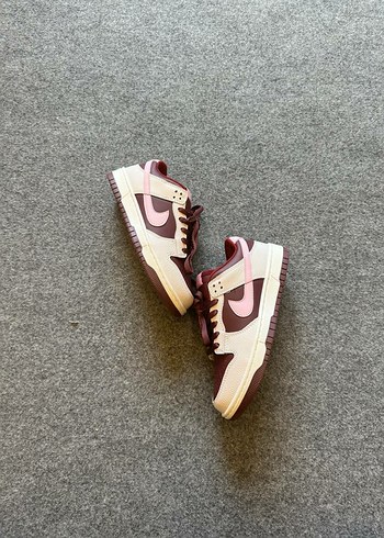 Nike Dunk valentines