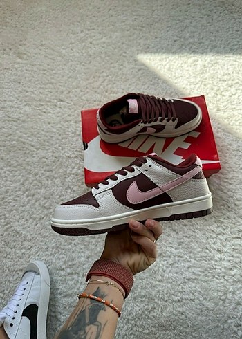 37 Beden Nike Dunk Valentines